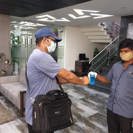 Hotel Unity Ahmedabad Bagian luar foto