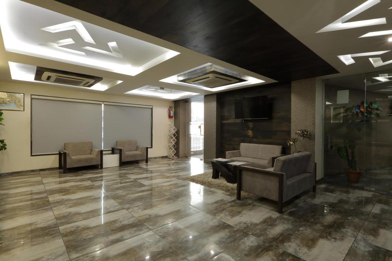 Hotel Unity Ahmedabad Bagian luar foto