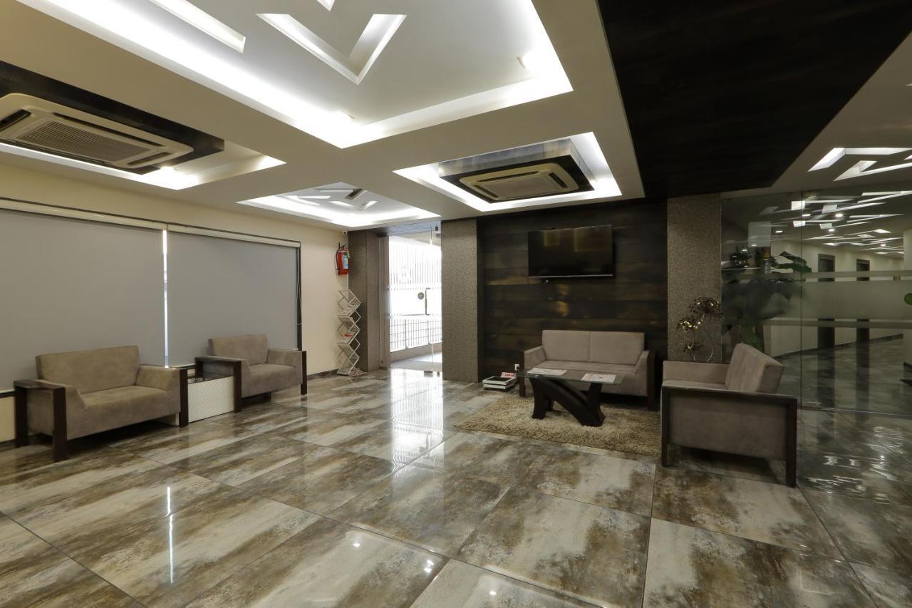 Hotel Unity Ahmedabad Bagian luar foto