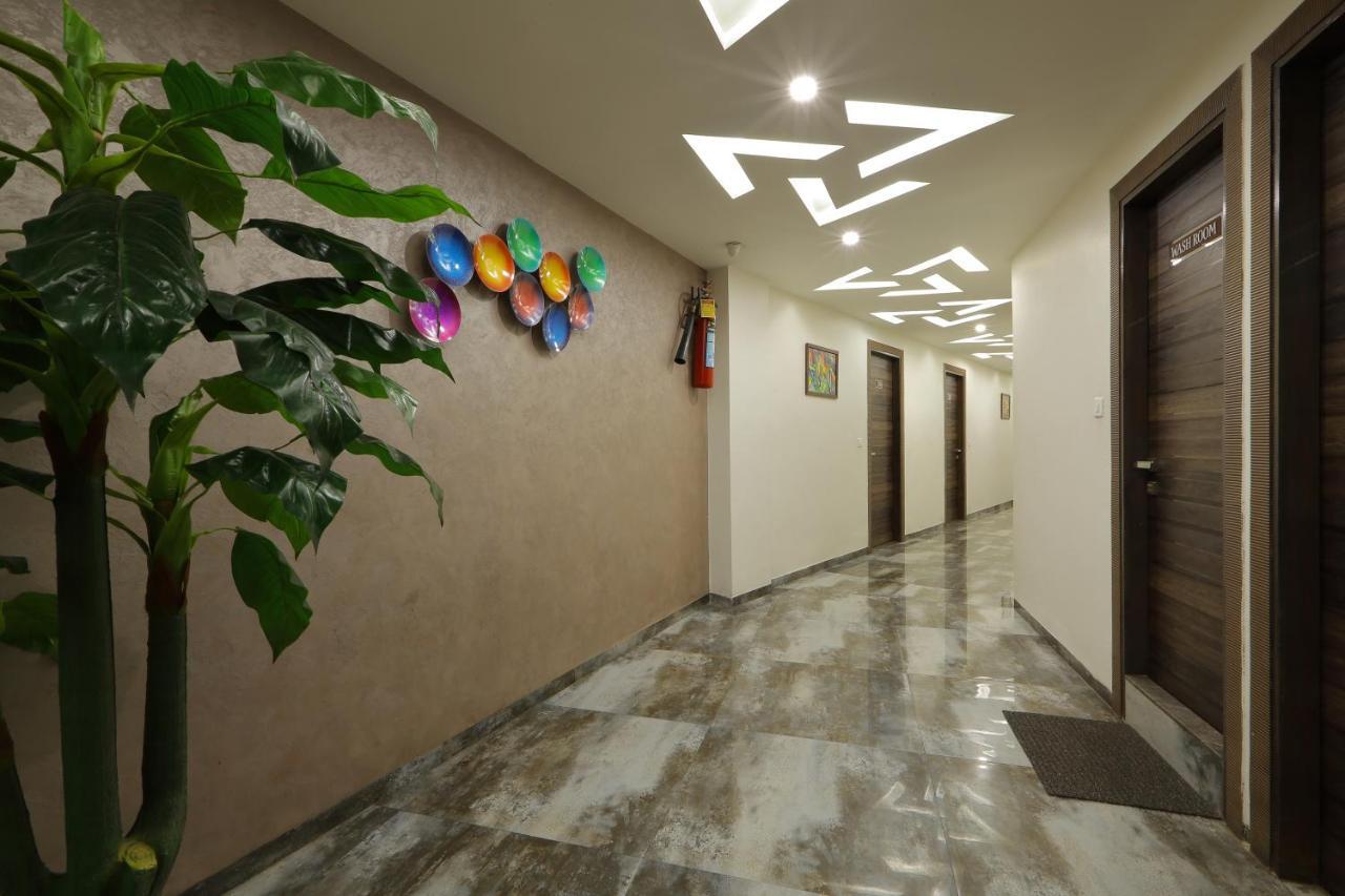 Hotel Unity Ahmedabad Bagian luar foto