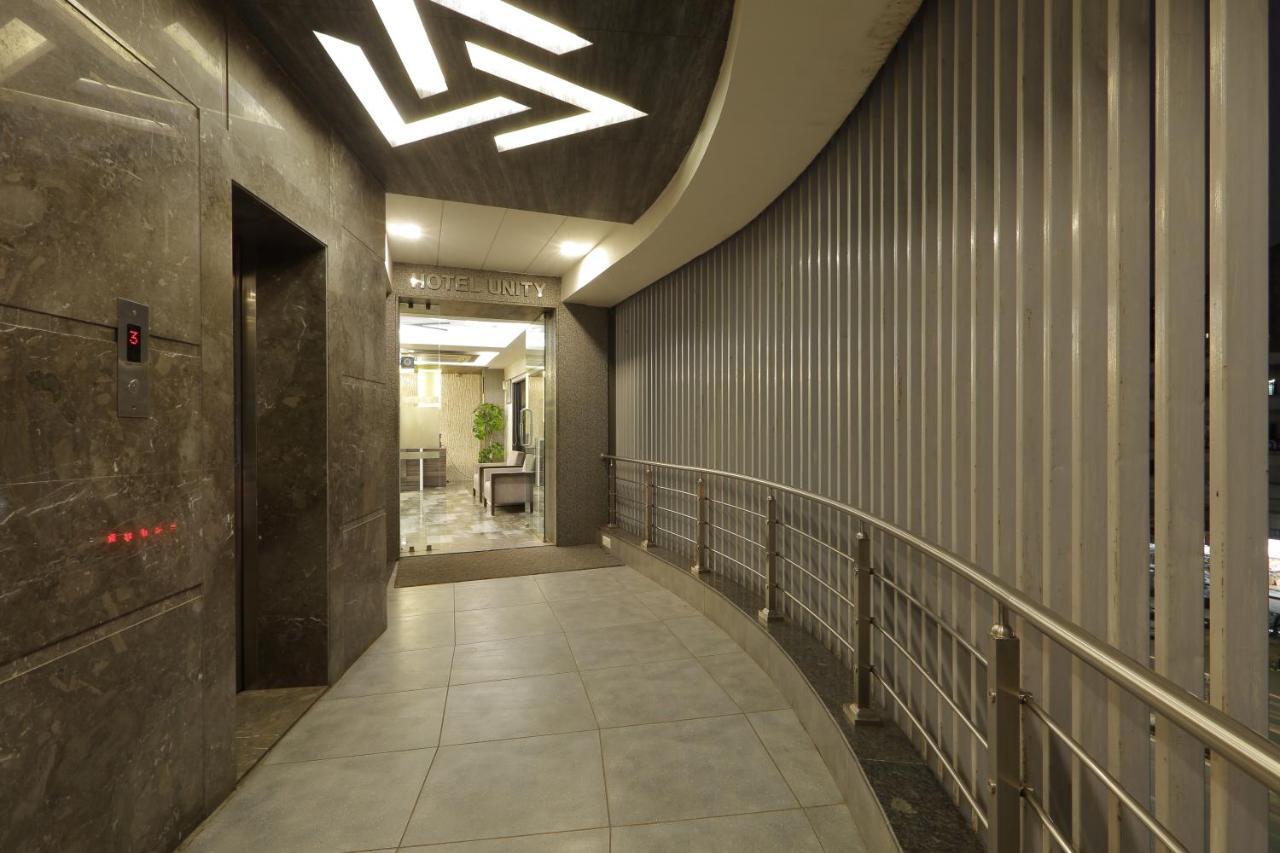 Hotel Unity Ahmedabad Bagian luar foto